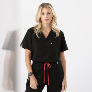 Bottle Edition: FYSEL® Sal: Essential Scrub Top